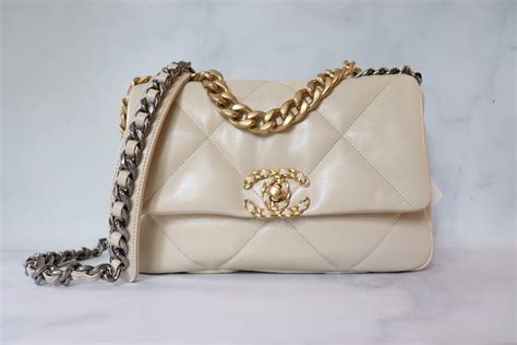 chanel 19 20a beige